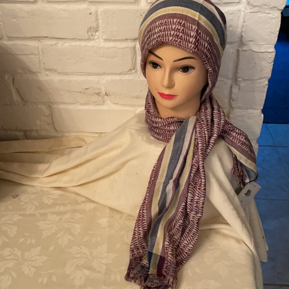 Beautiful Echo Scarf, maroon, gray and off white (OLCC-AF)